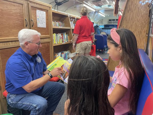 Alvin ISD Book Bus